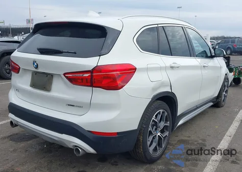 2021 BMW X1 xDrive28I z USA, uszkodzony, nr VIN WBXJG9C06M5S84973